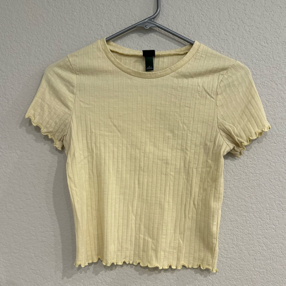 Yellow ribbed shirt